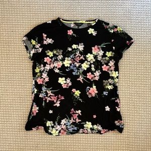 Ted Baker floral pergola short sleeve top Size 6. Excellent condition